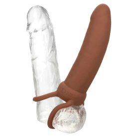 Performance Maxx hladké vibračné dildo a erekčný krúžok hnedé